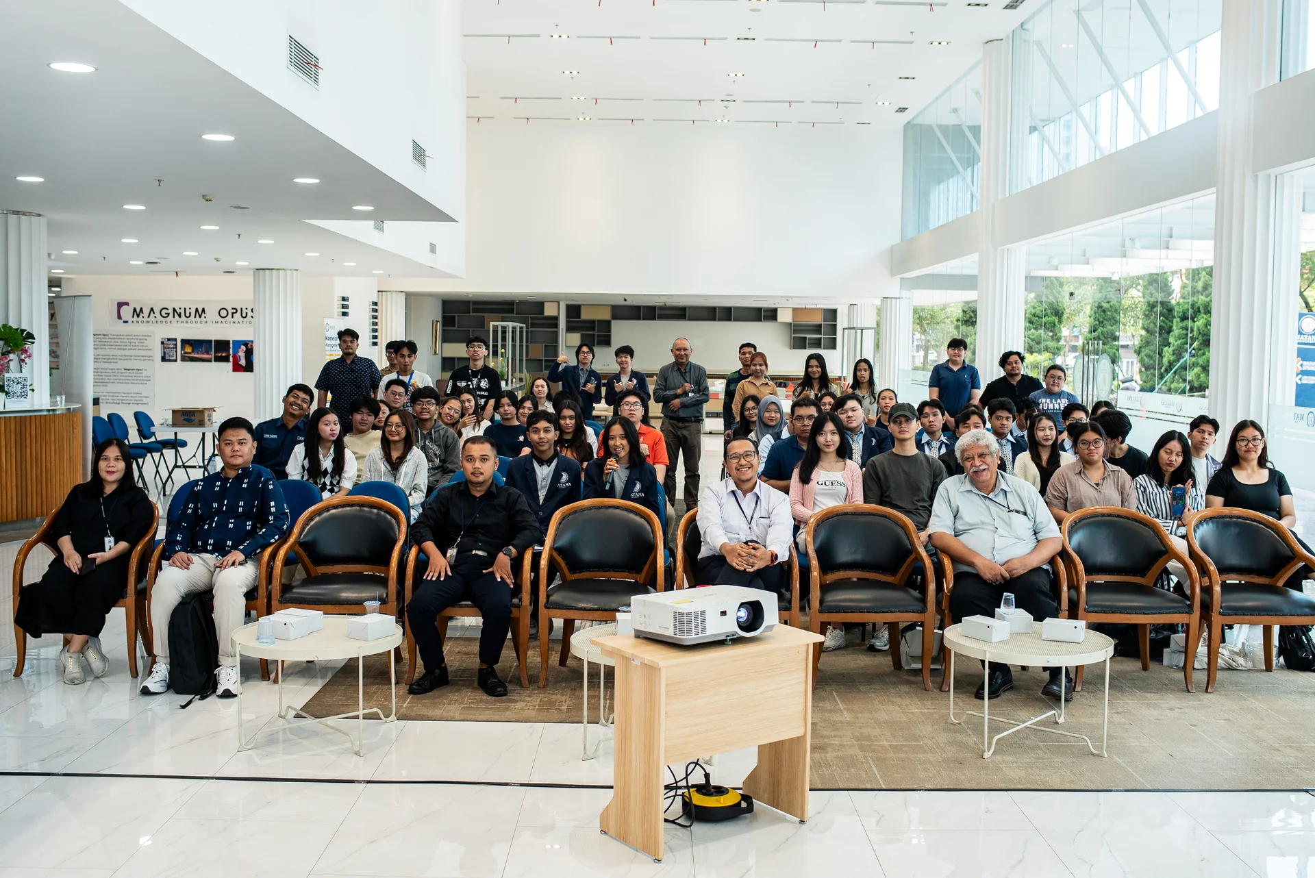 Kegiatan Kuliah Umum “Navigating a Successful Career Path in The Capital Market”