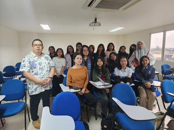 Unlocking Corporate Finance: CEO GCK Consulting Hadir di Kelas Accounting Principles I