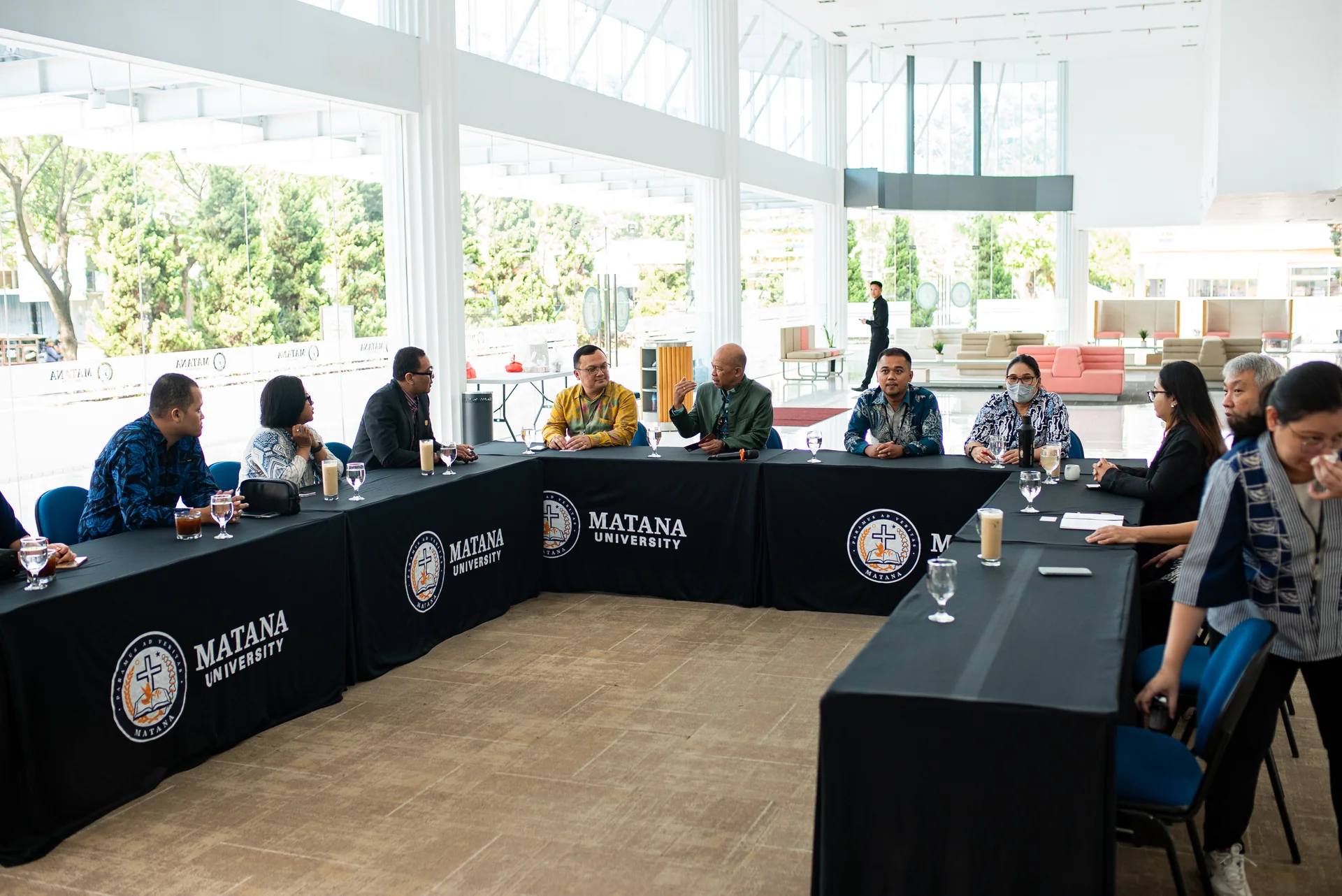 Penjajakan Implementasi Kerja Sama Universitas Matana dan JHL Collection